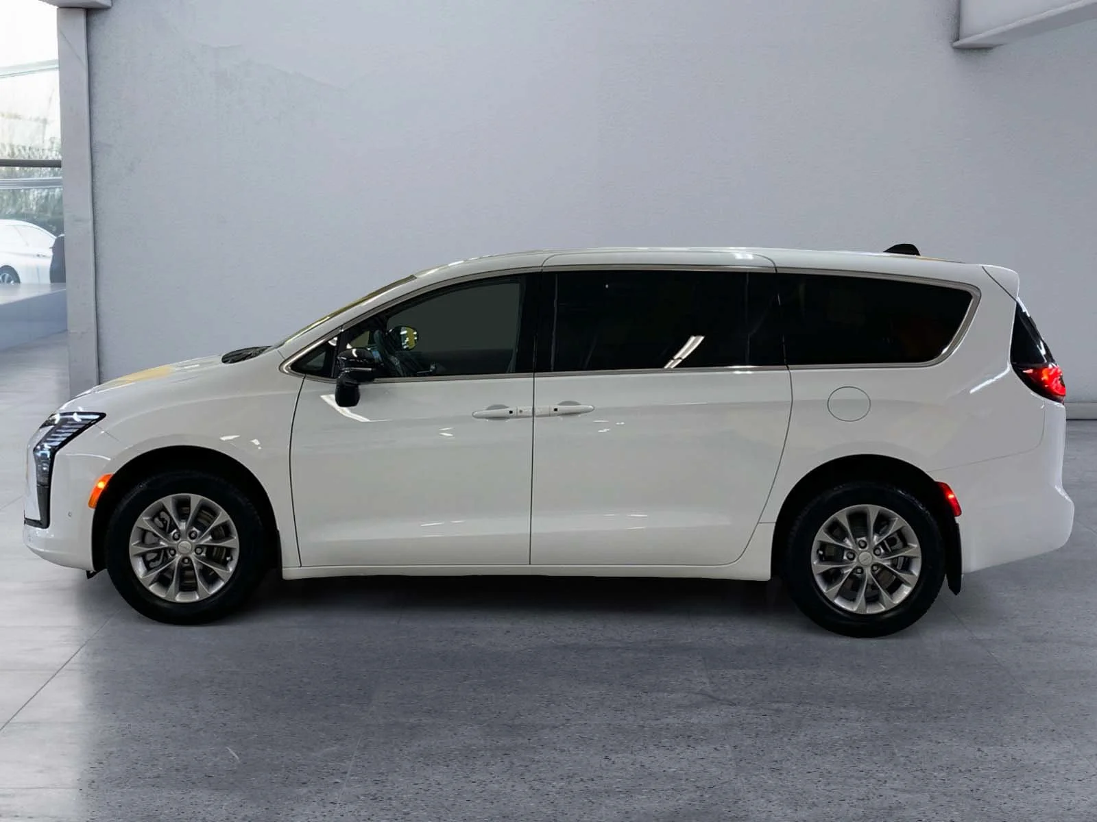 New 2027 Bright White Chrysler Select image 2