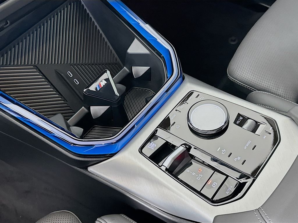 Used 2026 Tanzanite Blue II Metallic BMW M50 xDrive image 16