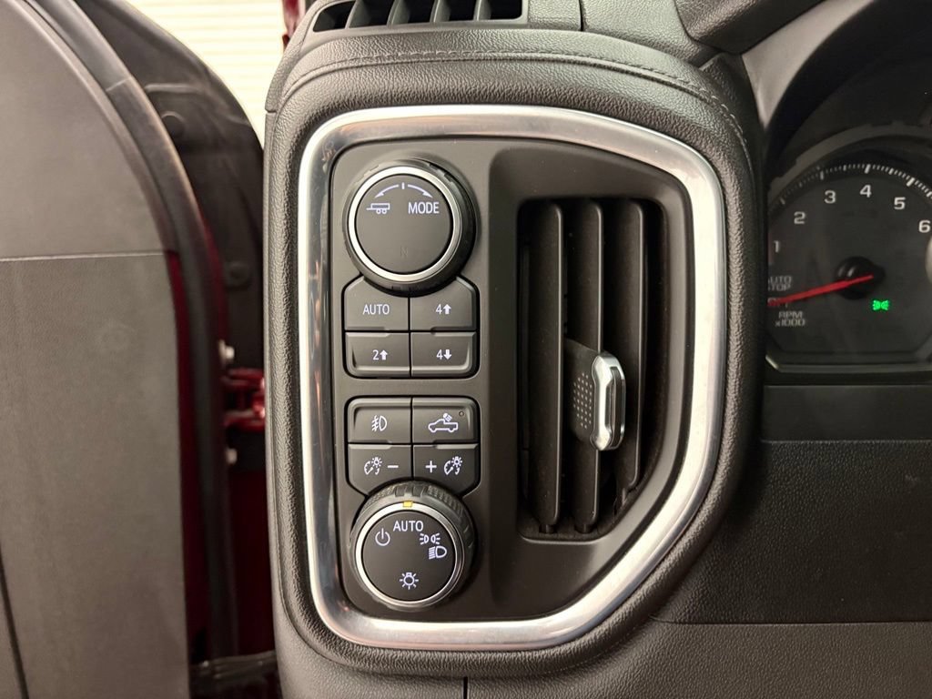 Used 2020 CAJUN RED TINTCOAT Chevrolet RST image 32