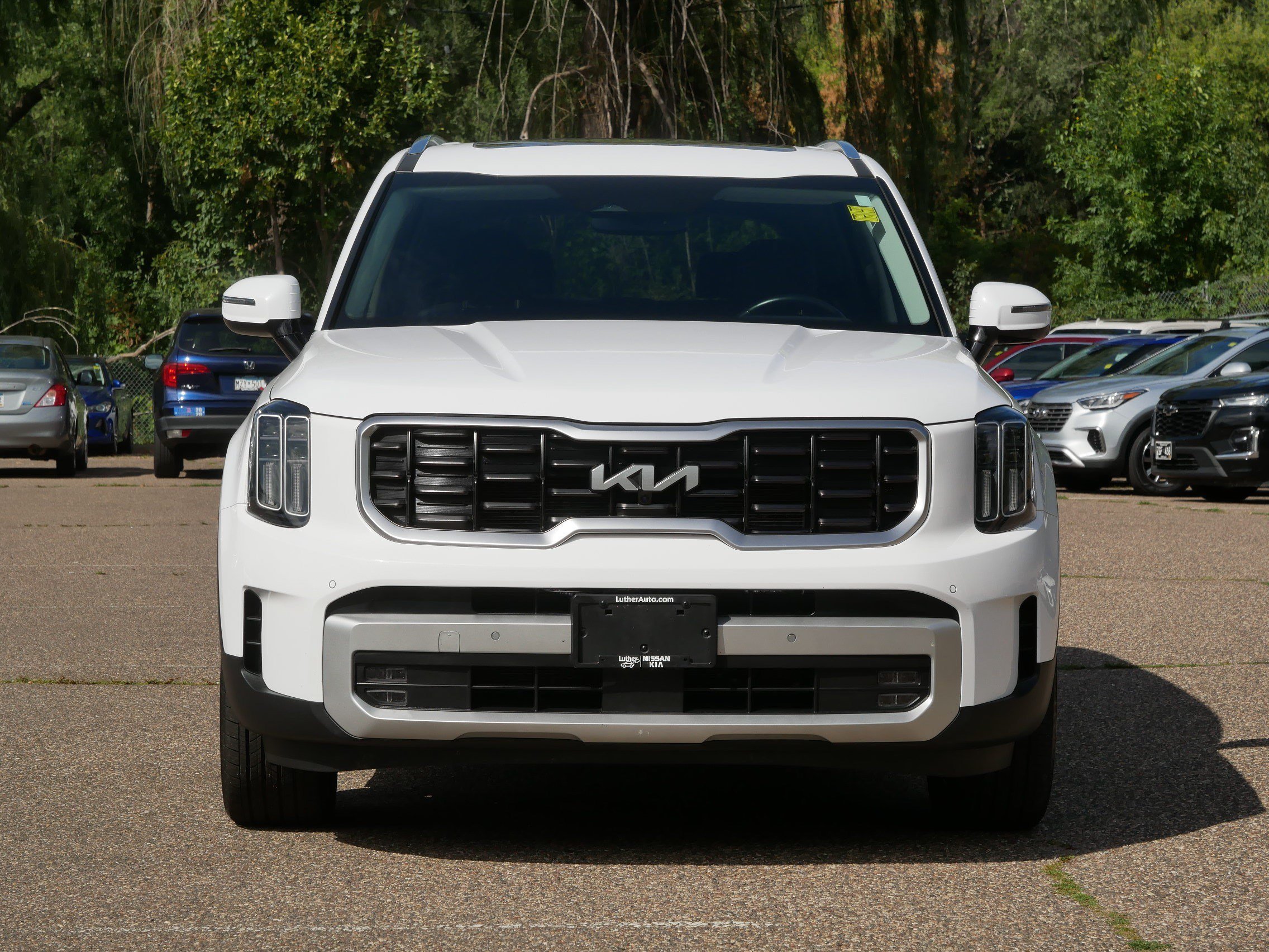 Certified Used 2024 Glacial White Pearl Kia SX image 2
