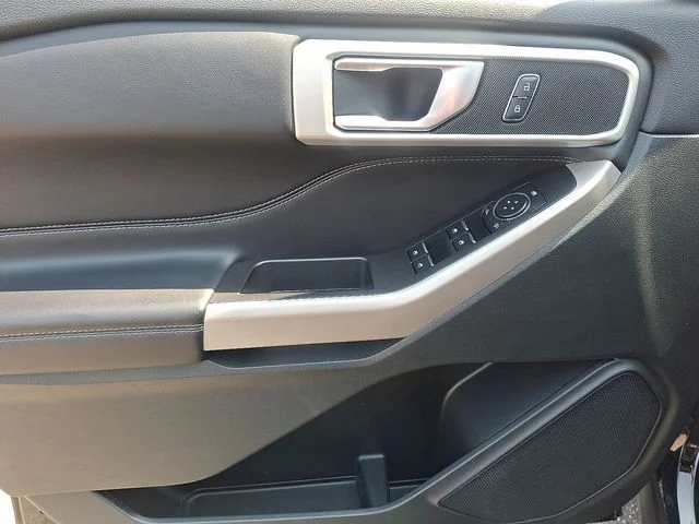 2023 Ford Explorer XLT - Photo 12