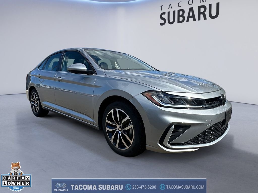 2025 Volkswagen Jetta SE - Photo 7