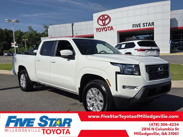 2024 Nissan Frontier SV
