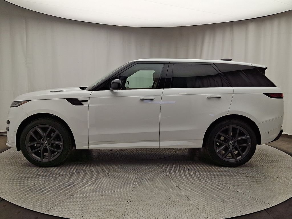 Certified Used 2024 Fuji White Land Rover Dynamic SE image 7