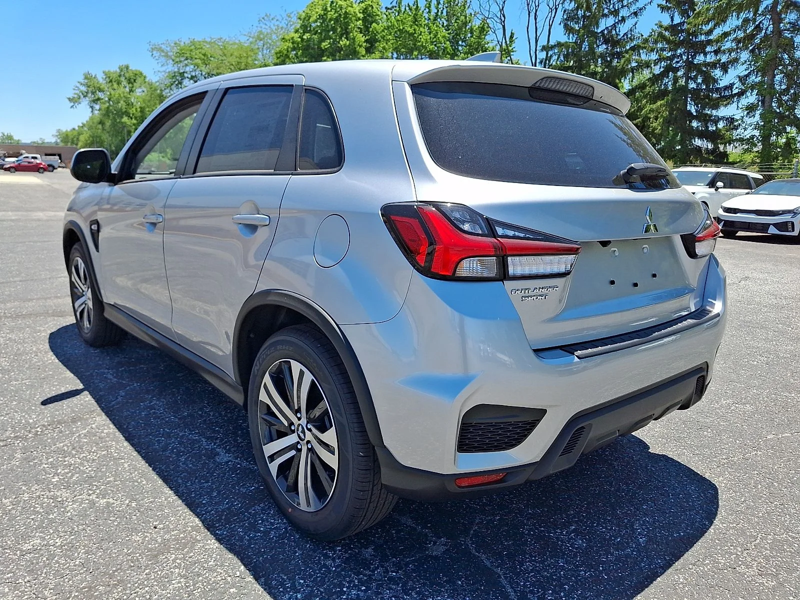 New 2026 Silver Mitsubishi 2.0 ES image 6