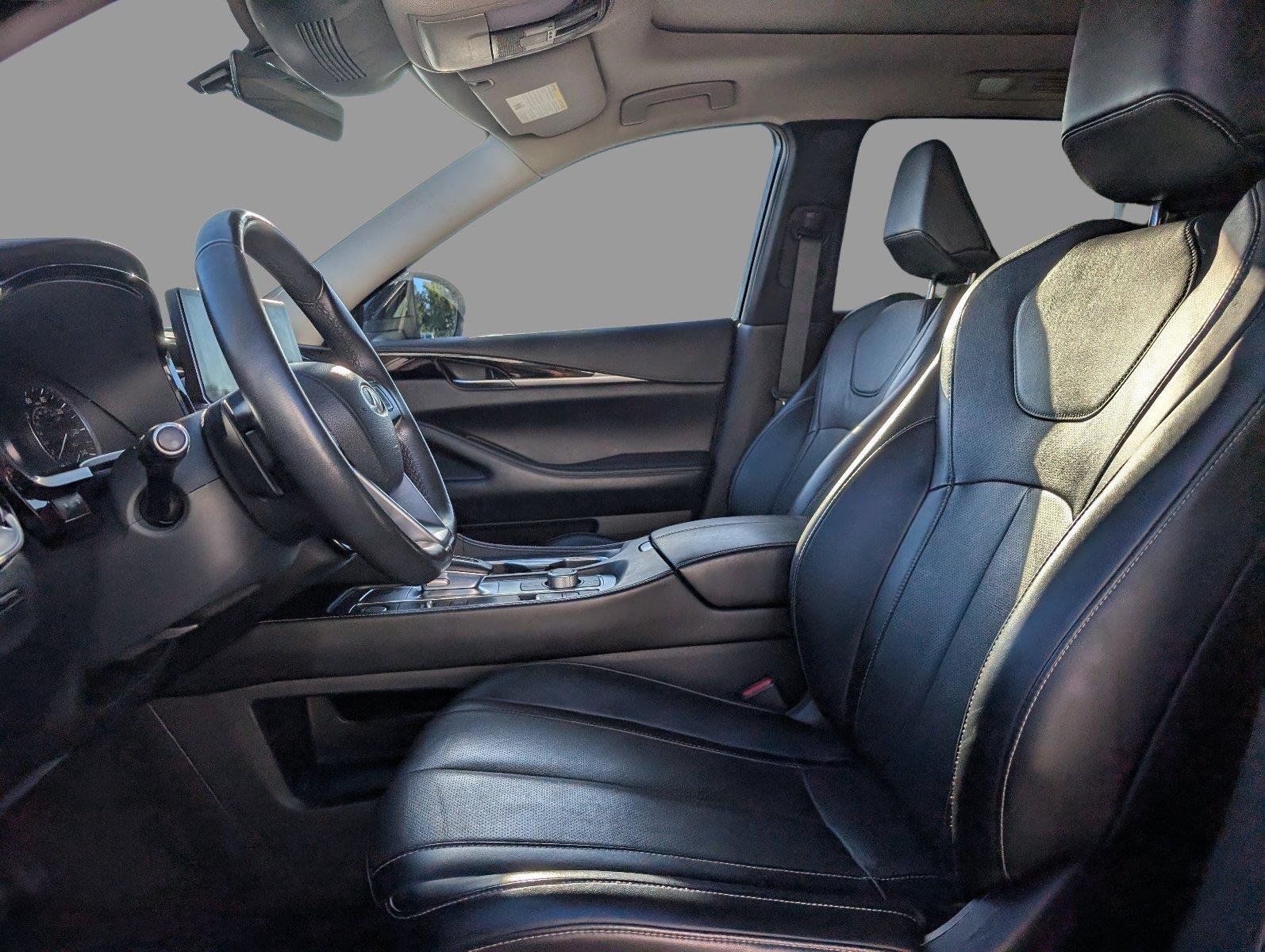 Used 2023 Mineral Black INFINITI PURE image 15