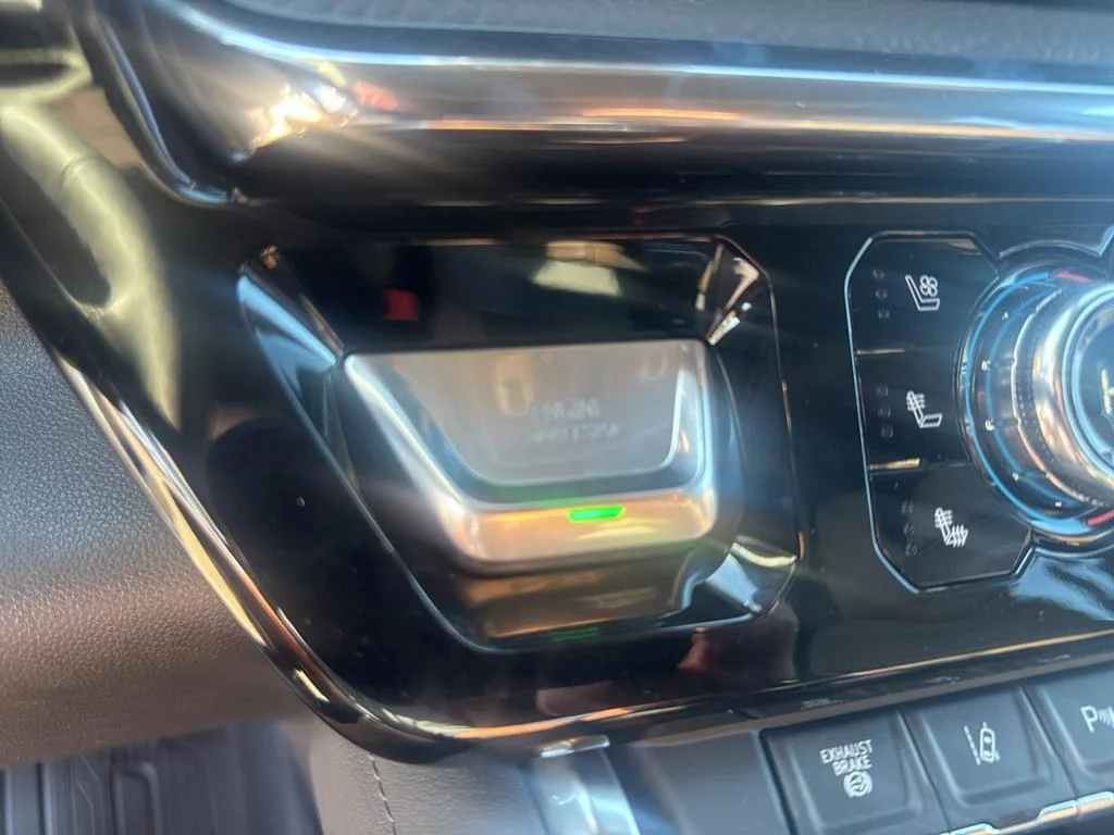 New 2026 Summit White GMC Denali image 27