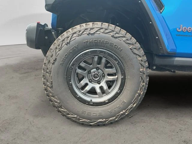 Used 2023 Blue Jeep Rubicon image 9