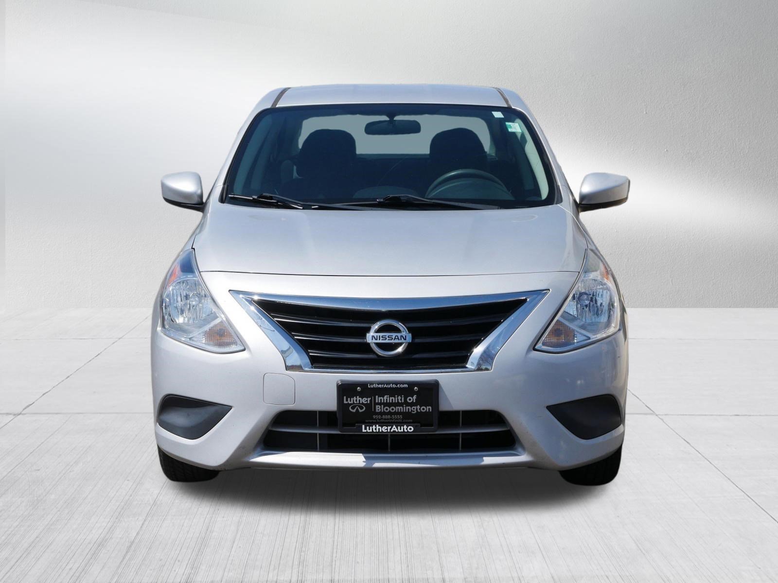 Used 2017 Nissan Versa Sedan SV with VIN 3N1CN7AP3HK413749 for sale in Bloomington, Minnesota