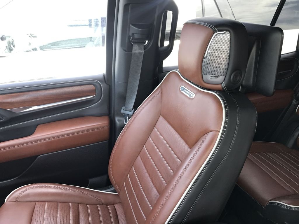 Used 2024 White GMC Denali Ultimate image 25