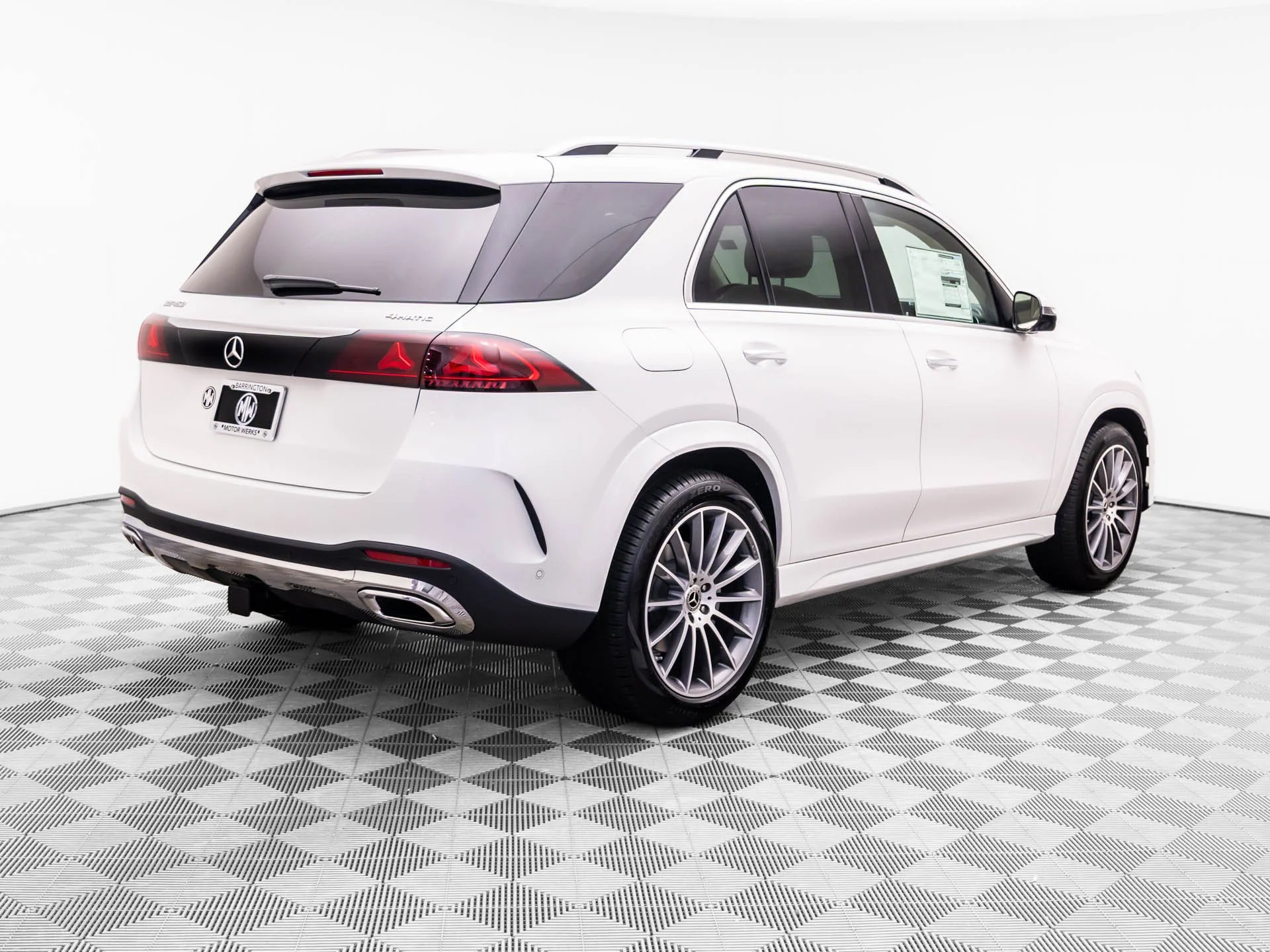New 2027 White Mercedes-Benz GLE 450 image 5