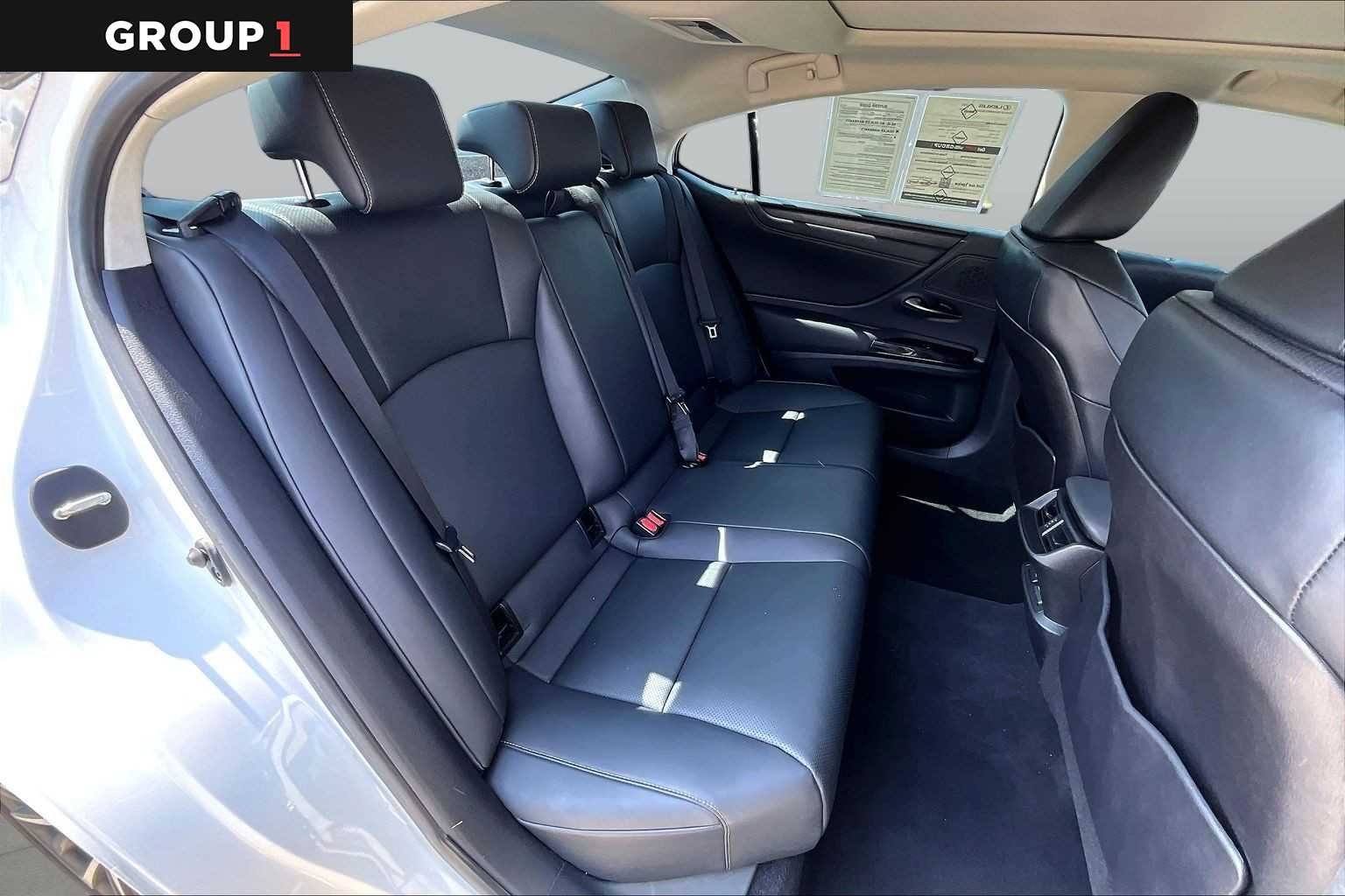 Used 2023 Eminent White Pearl Lexus  image 17