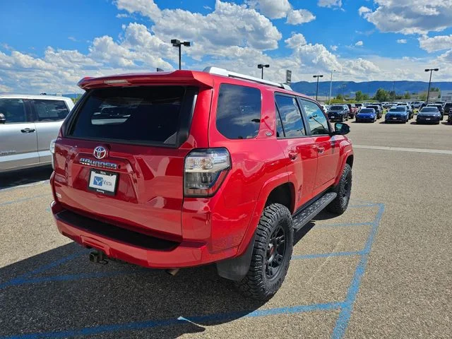 Used 2016 Barcelona Red Metallic Toyota SR5 Premium image 5