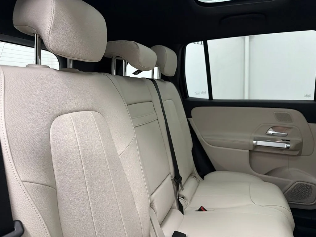New 2026 Black Mercedes-Benz GLB 250 image 25