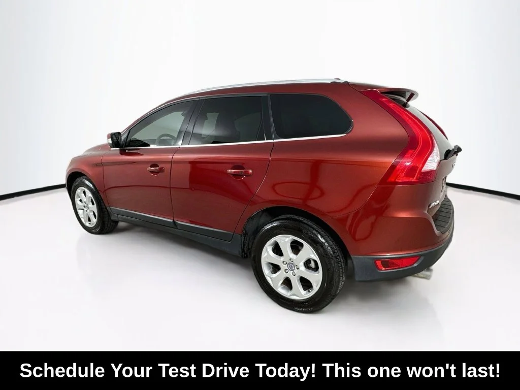 Used 2013 Red Volvo 3.2 image 5