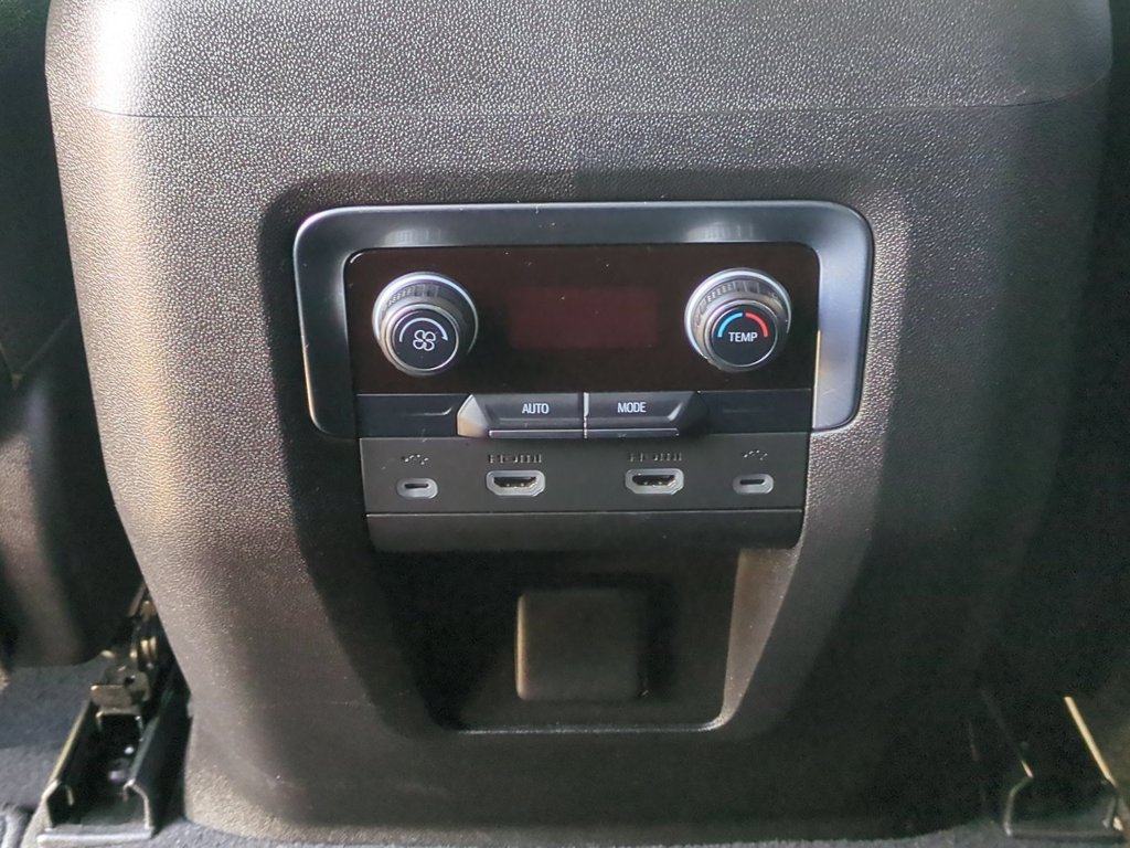 Used 2021 BLACK Chevrolet RST image 31
