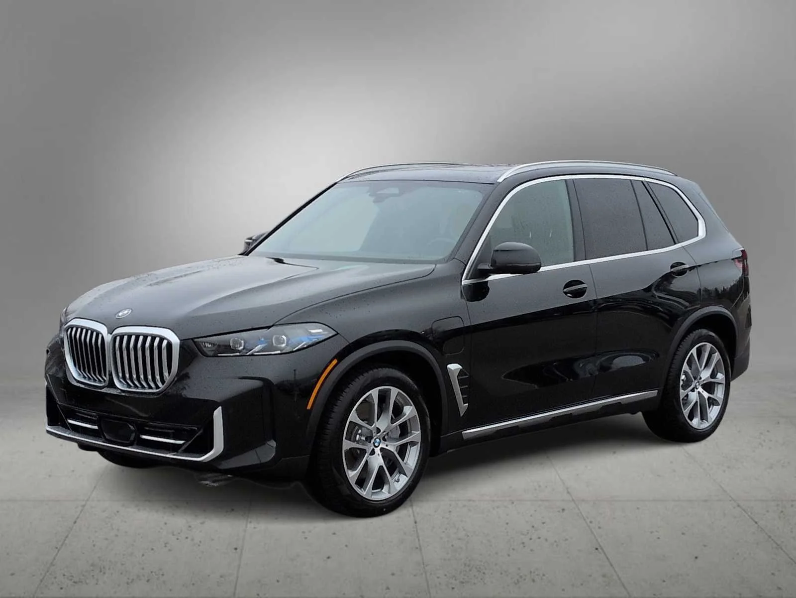 Used 2026 Black Sapphire Metallic BMW xDrive50e image 4