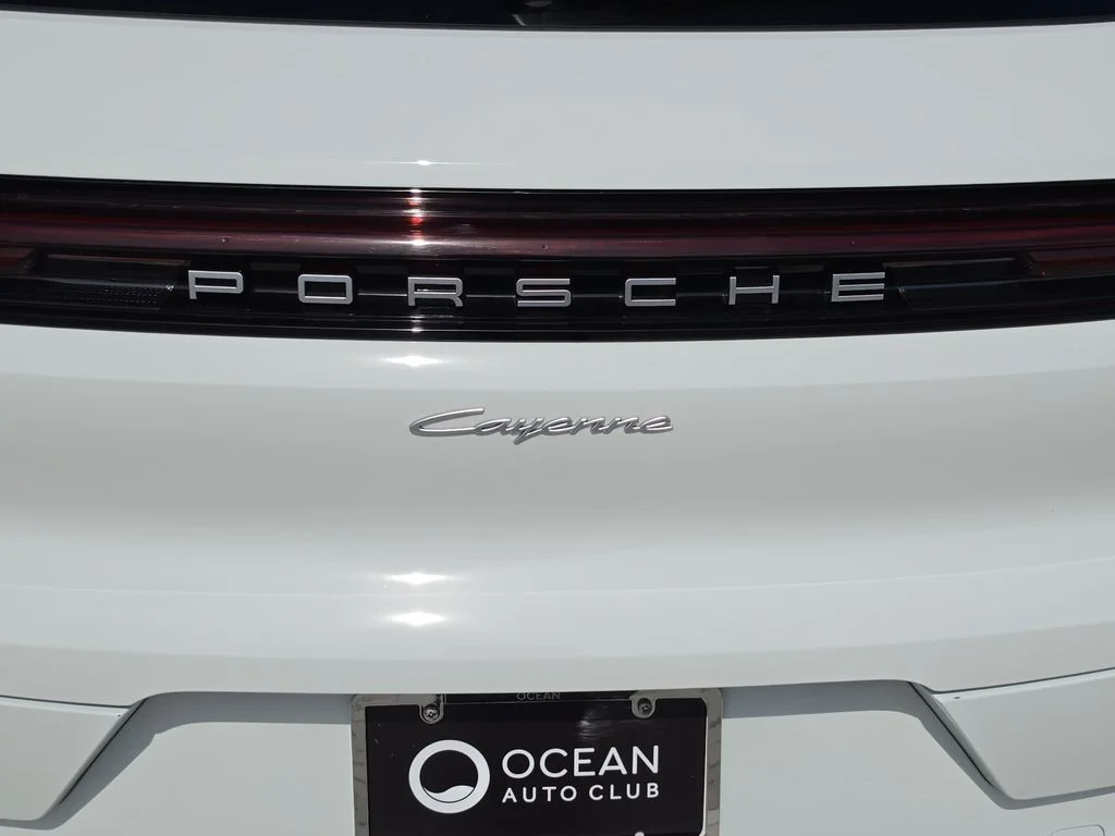 Used 2024 White Porsche Base image 5