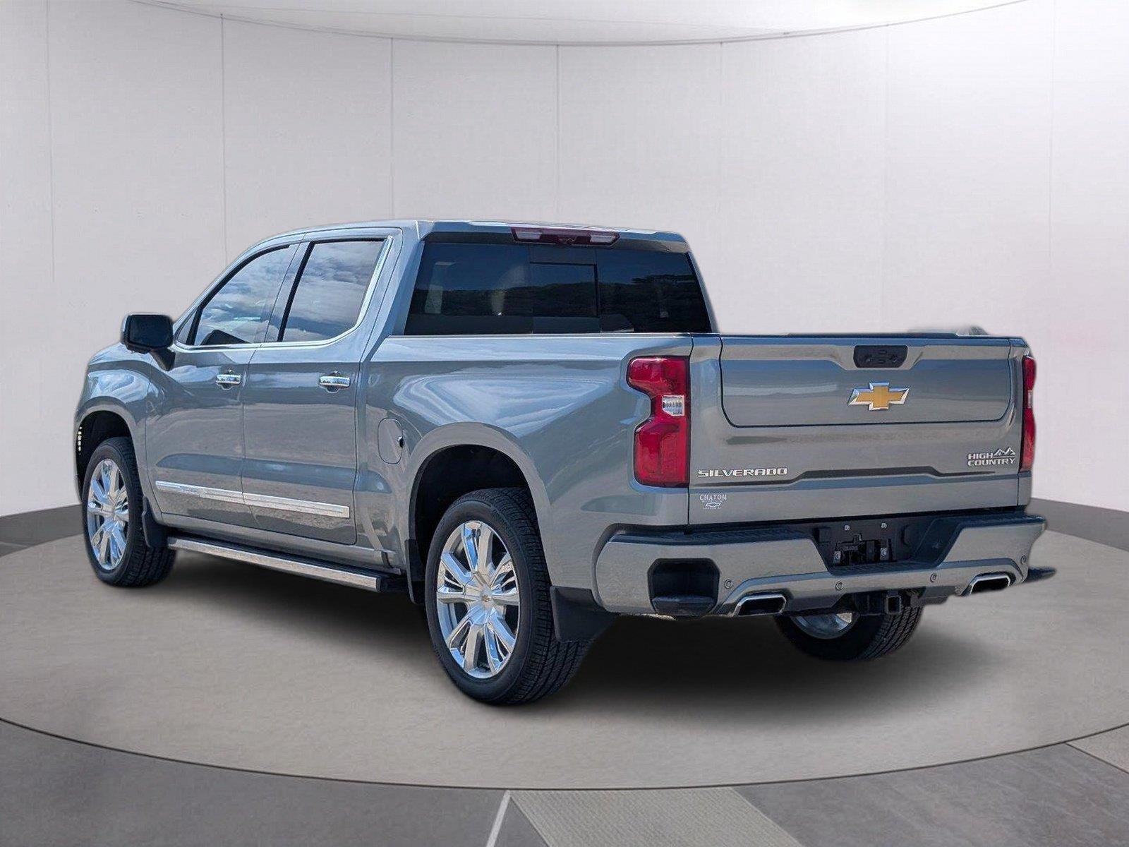 Used 2026 Sterling Gray Metallic Chevrolet High Country image 3