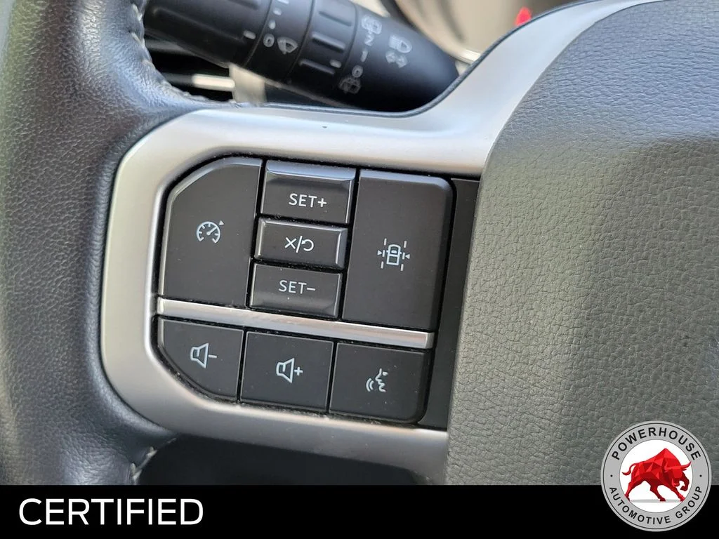 Used 2023 Silver Ford XLT image 31
