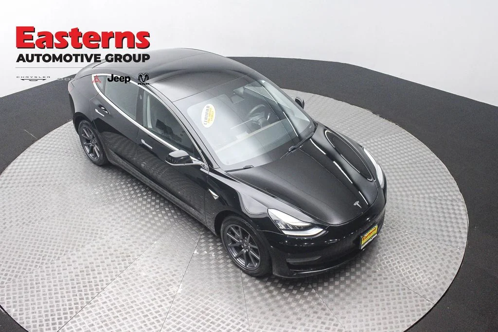 Used 2019 Black Tesla Long Range image 3