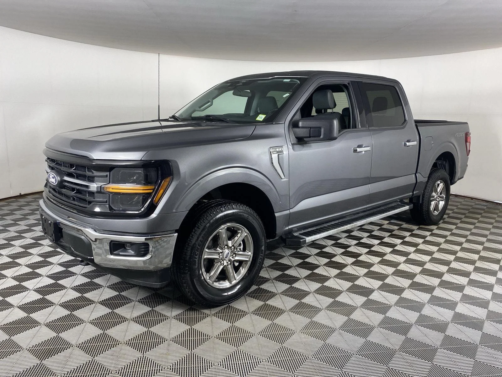 Used 2025 Carbonized Gray Ford XLT image 3