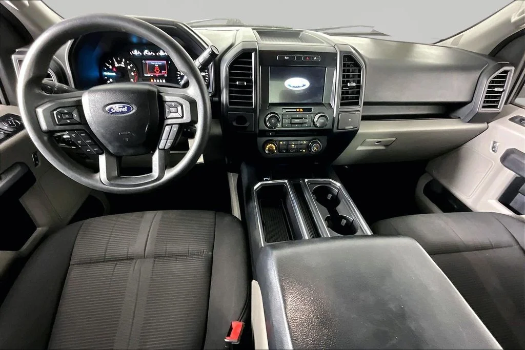 Used 2018 White Ford XL image 7