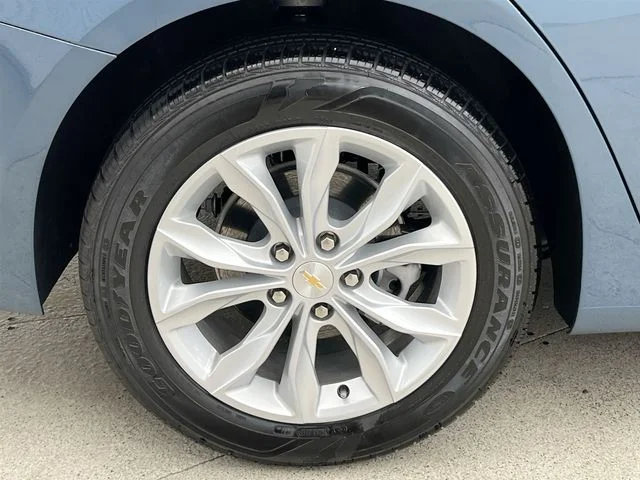 2025 Chevrolet Malibu 1LT - Photo 40