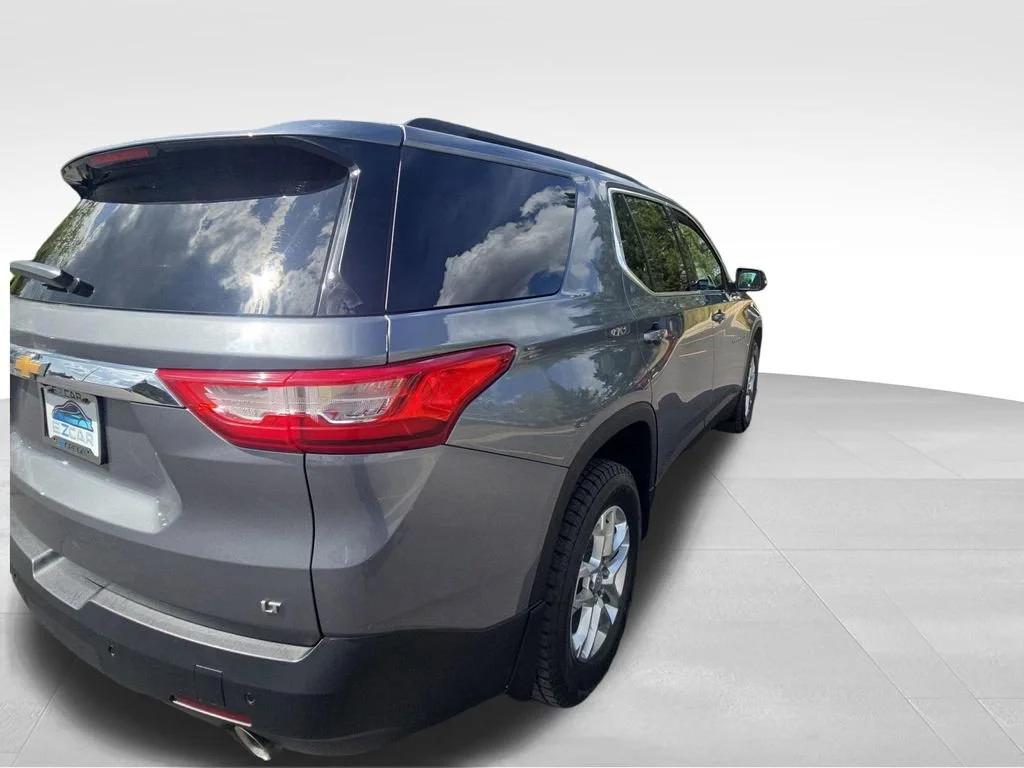 Used 2019 Satin Steel Metallic Chevrolet LT Cloth image 11
