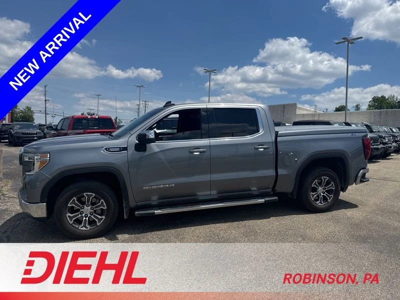Used 2021 Gray GMC SLE image 2