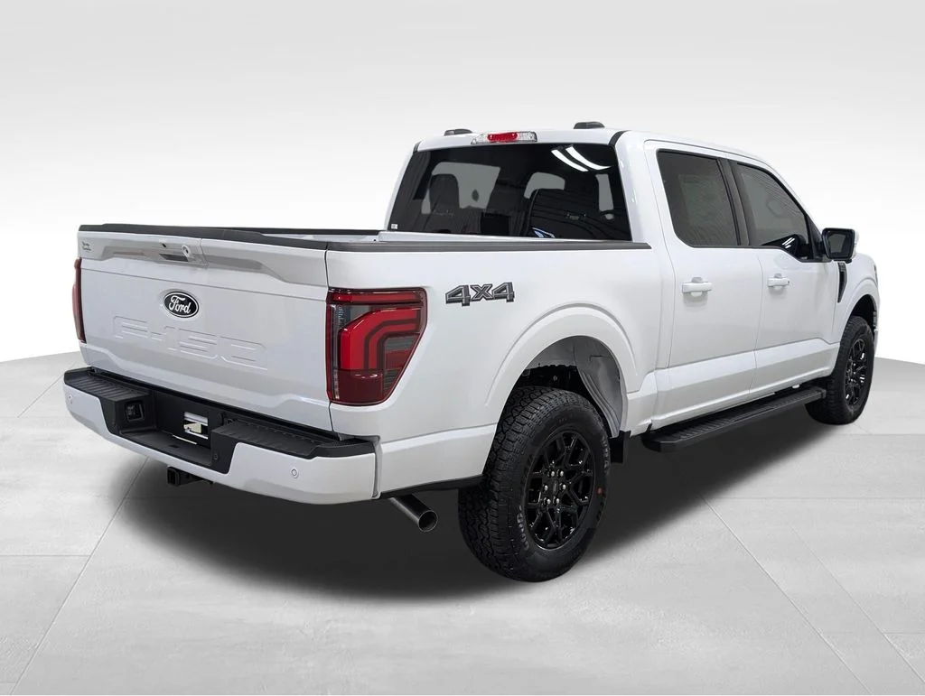 New 2026 Oxford White Ford Lariat® image 25