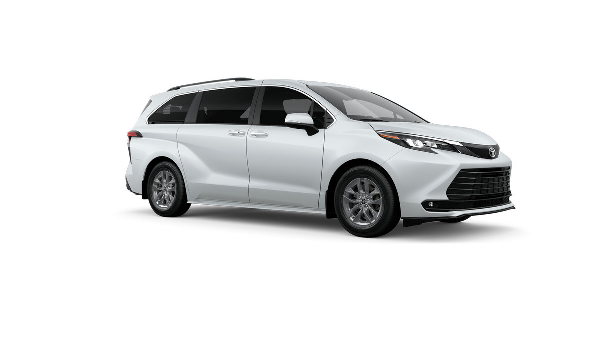 New 2026 Wind Chill Pearl Toyota XLE image 30