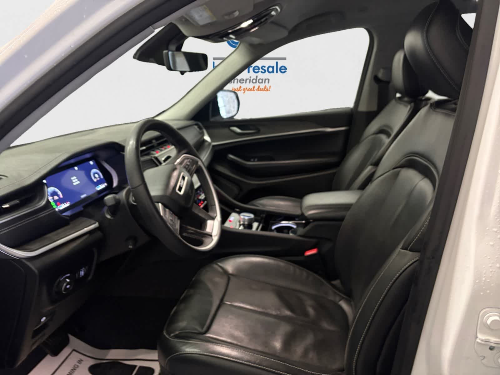 Used 2023 Bright White Jeep Limited image 6