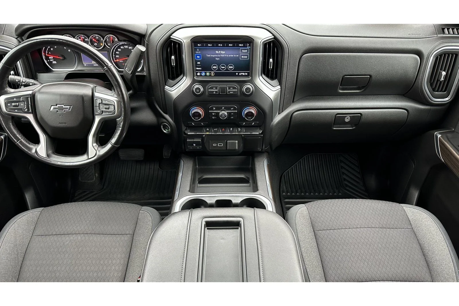 Used 2019  Chevrolet RST image 12