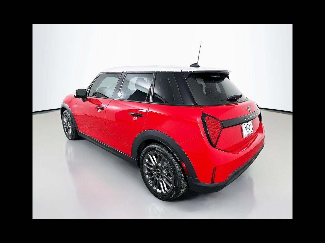 New 2026 Chili Red II MINI ICONIC image 7