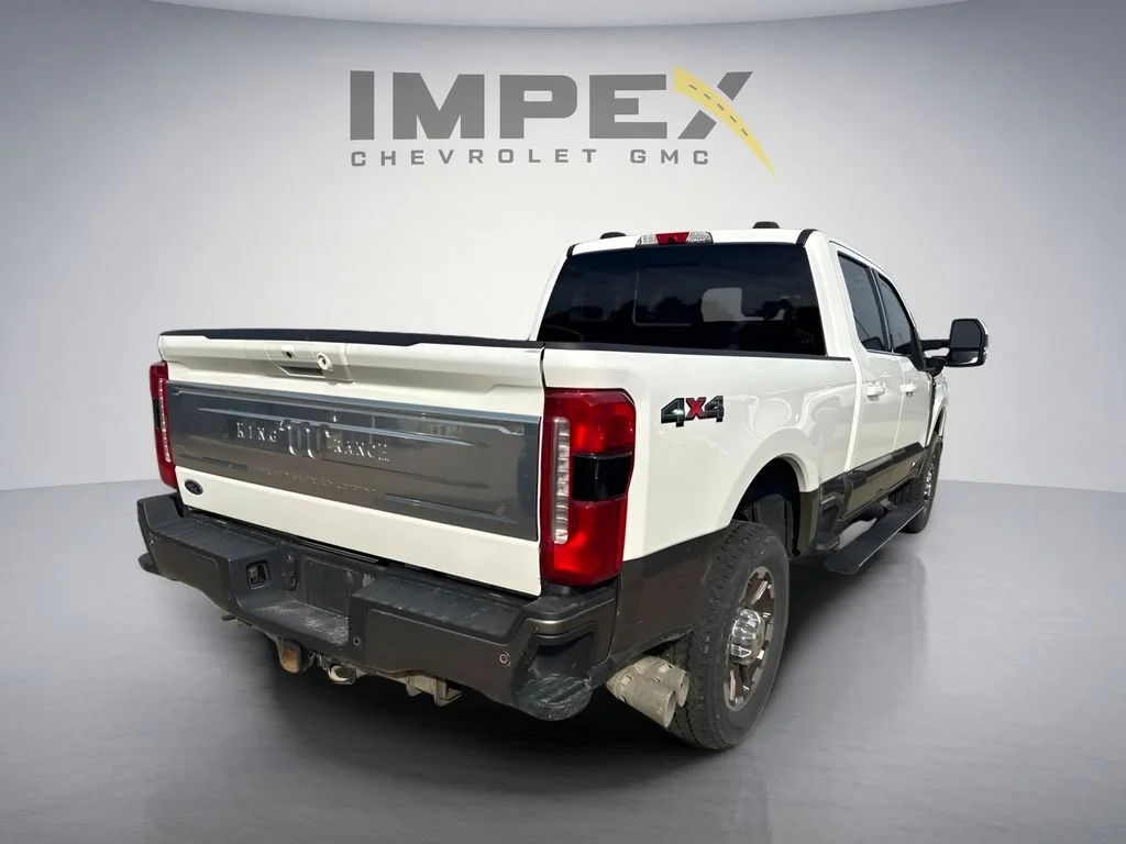Used 2023  Ford King Ranch image 5