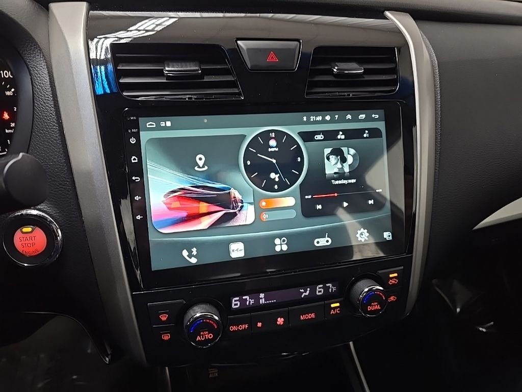 Used 2015 Silver Nissan 2.5 SV image 24