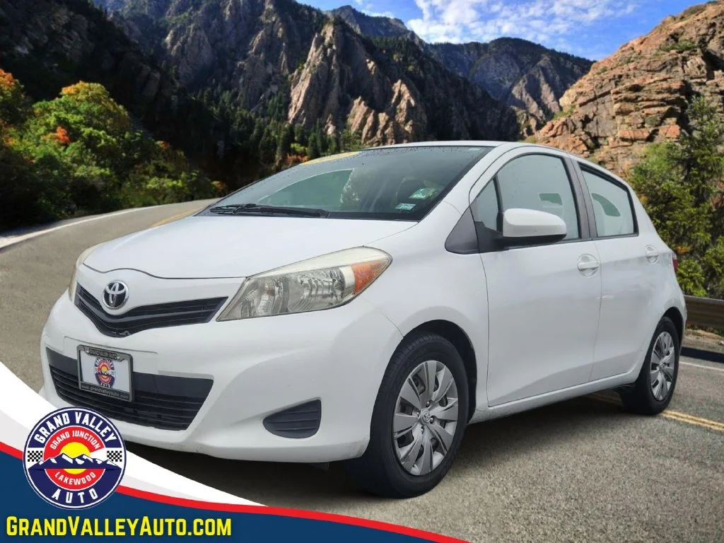 2012 Toyota Yaris LE