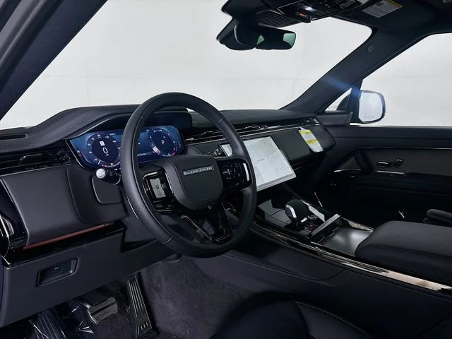 New 2026 Black Land Rover Dynamic SE image 9