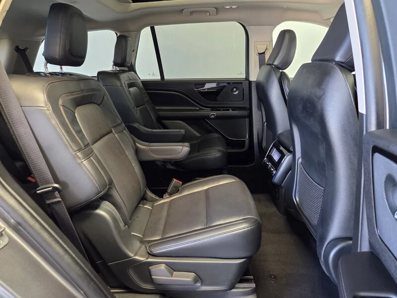 Used 2023 Gray Metallic LINCOLN RESERVE AWD image 22