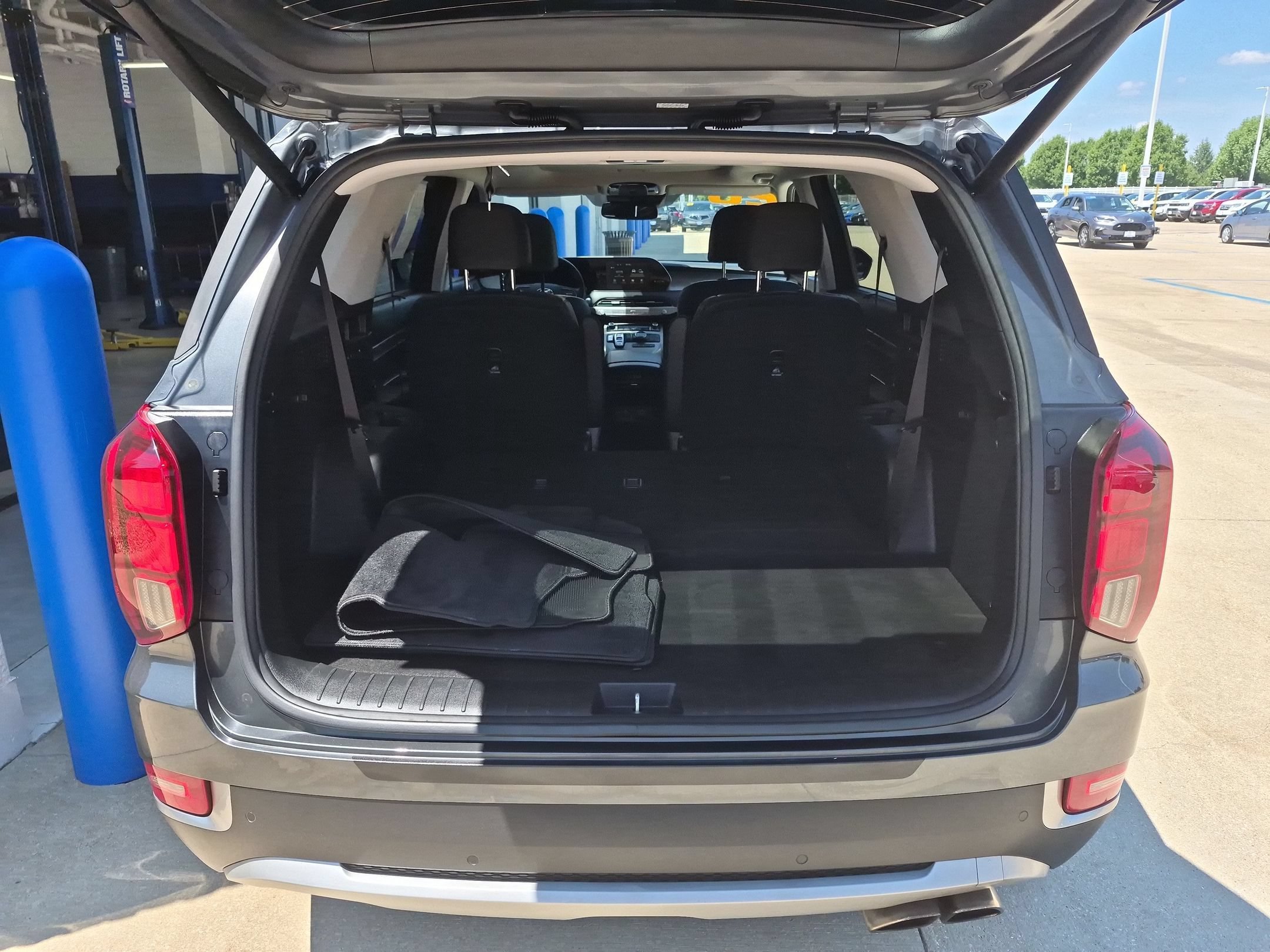 Used 2020 Rainforest Hyundai SEL AWD image 28