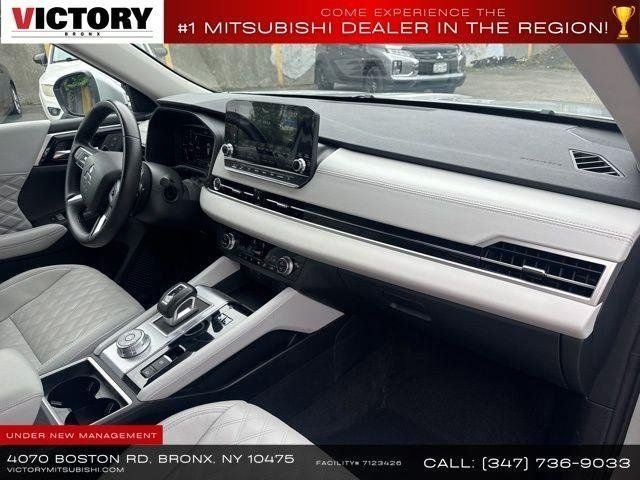 2024 Mitsubishi Outlander Plug-in Hybrid SEL - Photo 16