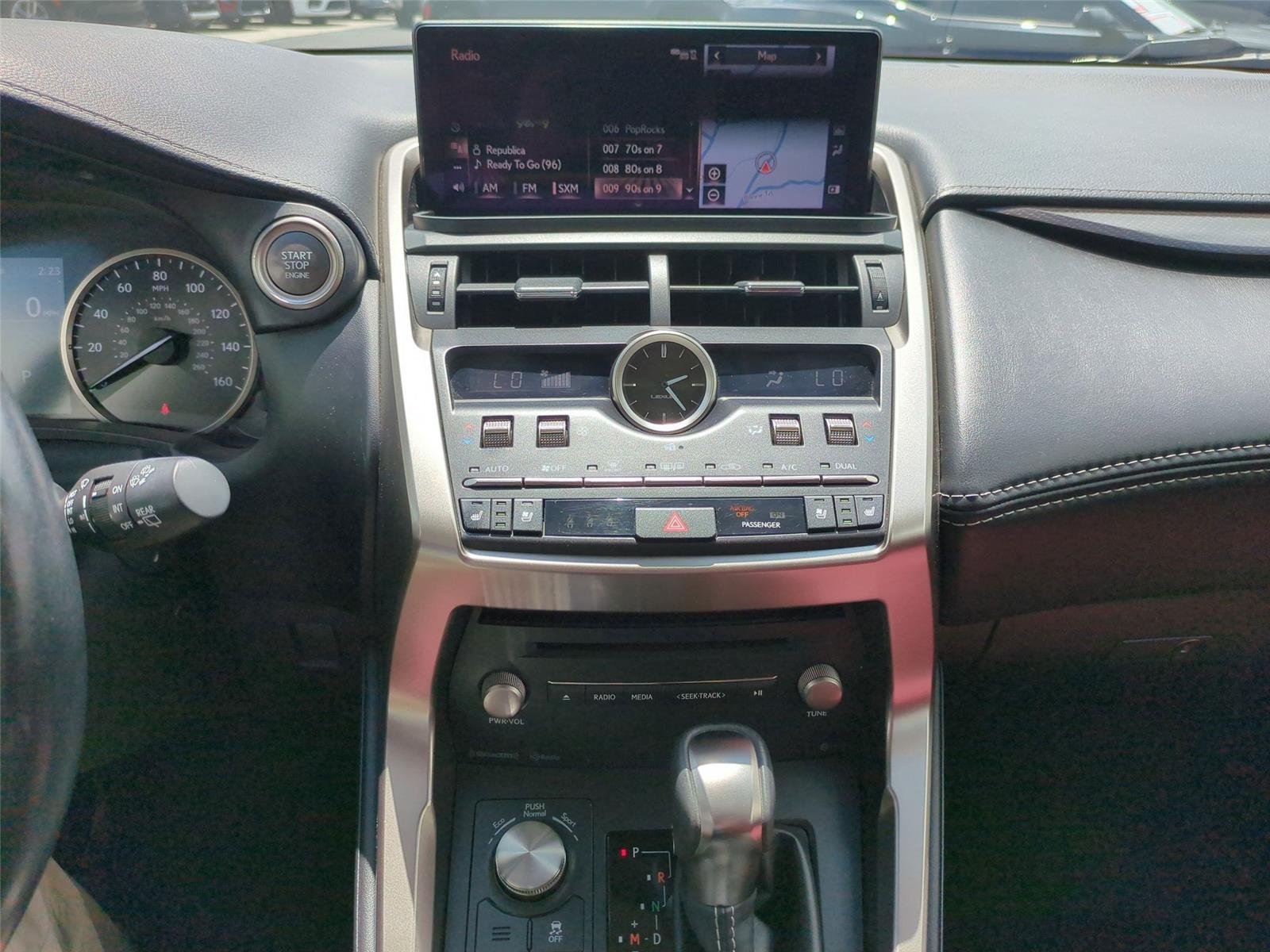 Used 2019 Eminent White Pearl Lexus NX 300 image 23