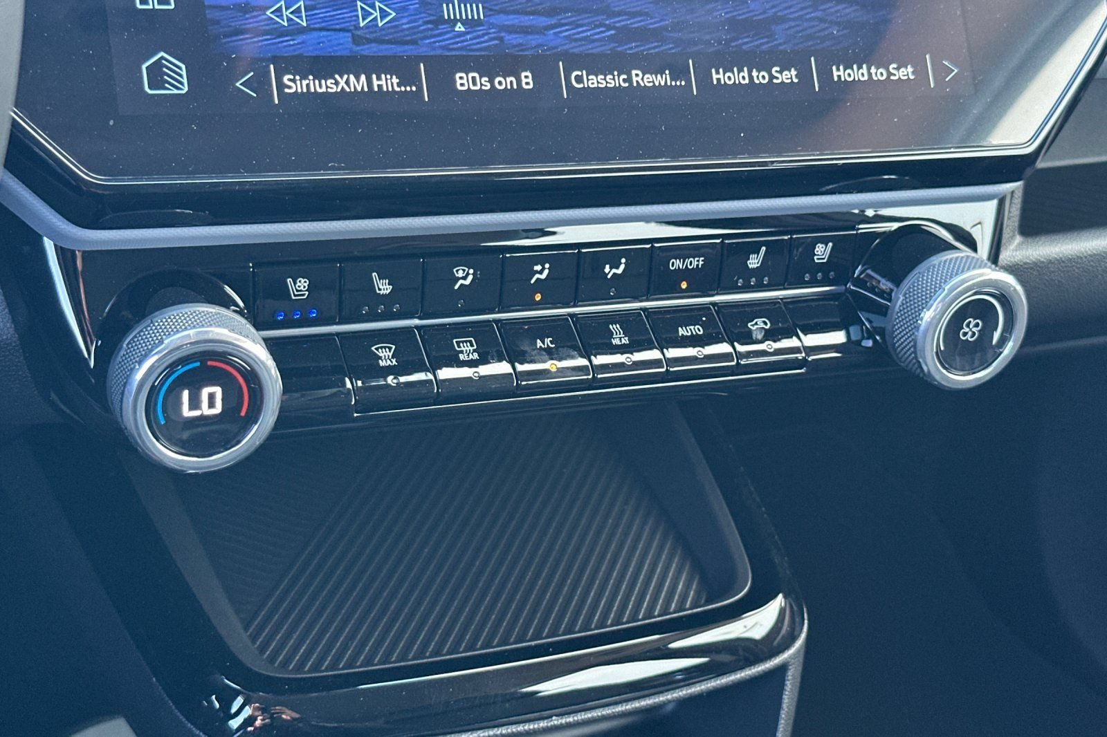 2027 Chevrolet Bolt RS - Photo 20