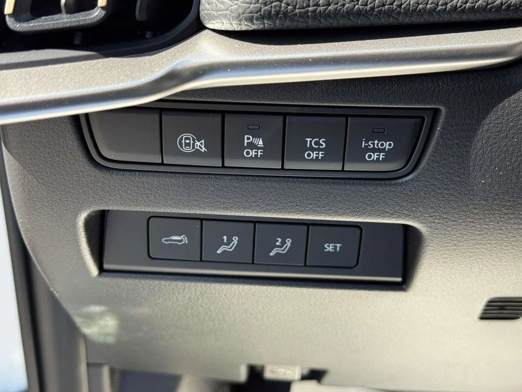 New 2026 White Mazda 3.3 Turbo Premium Sport AWD image 31