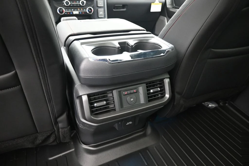 New 2026 Star White Metallic Tri-Coat Ford Lariat image 22