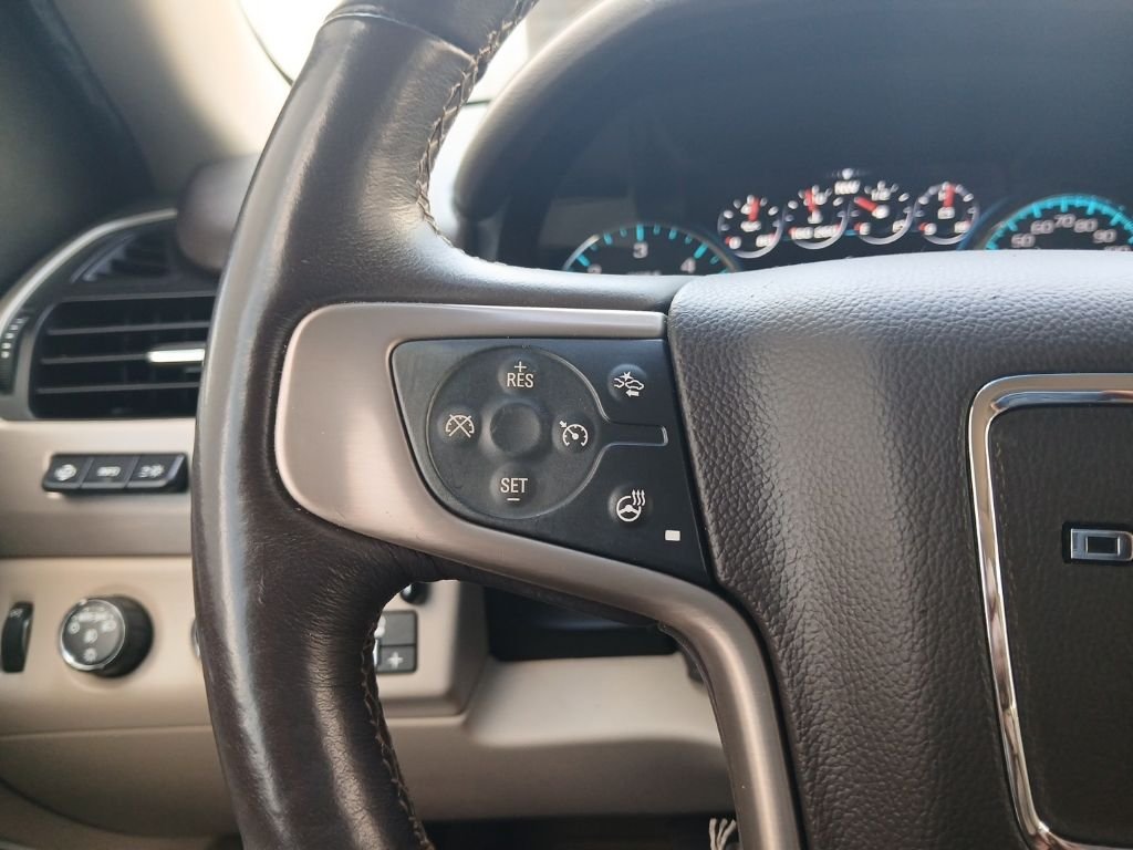 Used 2017 White GMC Denali image 14