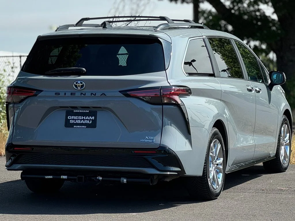 Used 2023 Cement Toyota XSE image 7