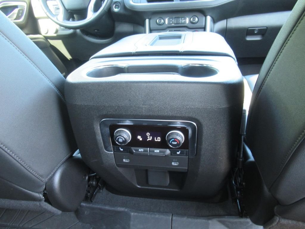 Used 2024 Gray Chevrolet Z71 image 35