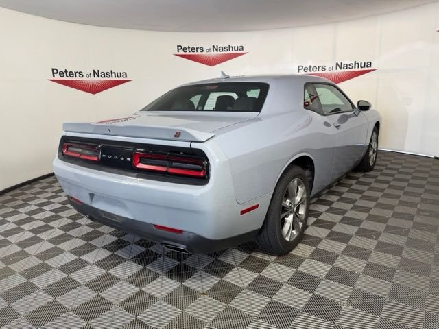 Used 2020 Smoke Dodge SXT image 4